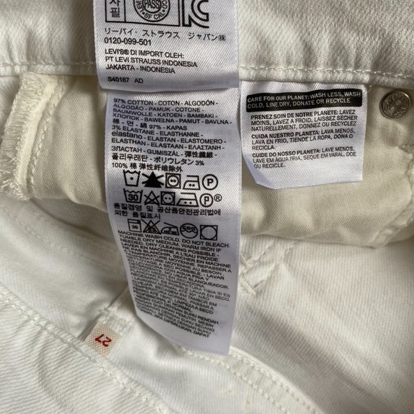 NWT Levis White High Rise Shorts 25 - Picture 5 of 5